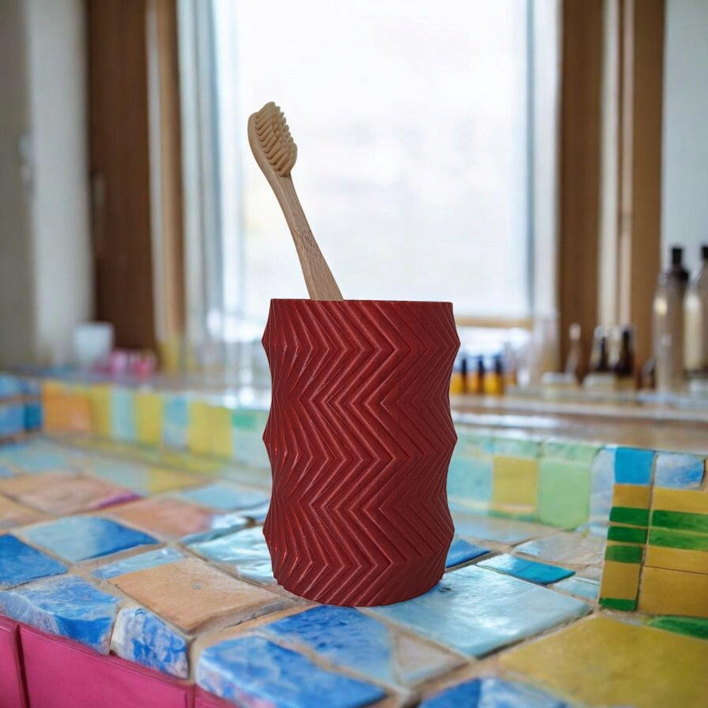 Rolling Gear - Ribbed Holder – Precision-Inspired Design with Striking Light Play