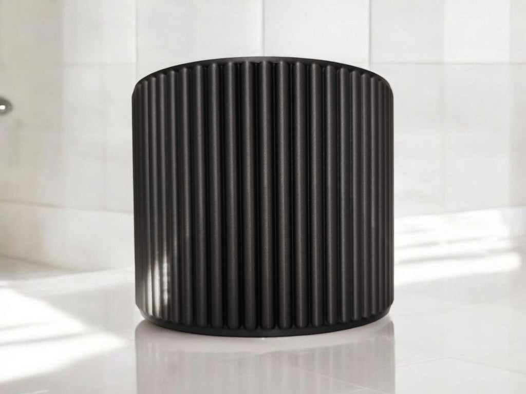 Modern Ribbed Organizer – Elegant Storage for Bathroom or Desk