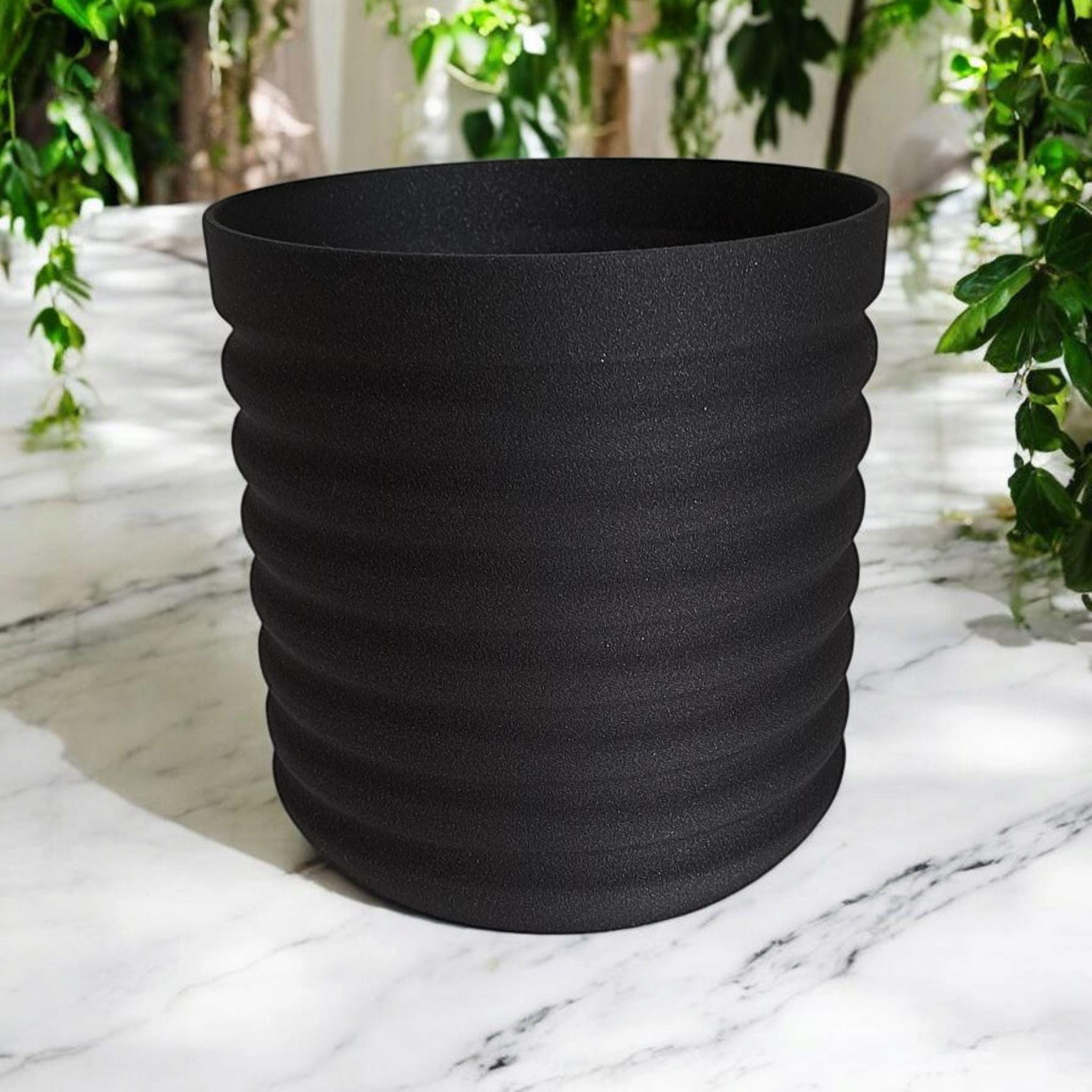 Modern Wavy Planter – RippleBloom