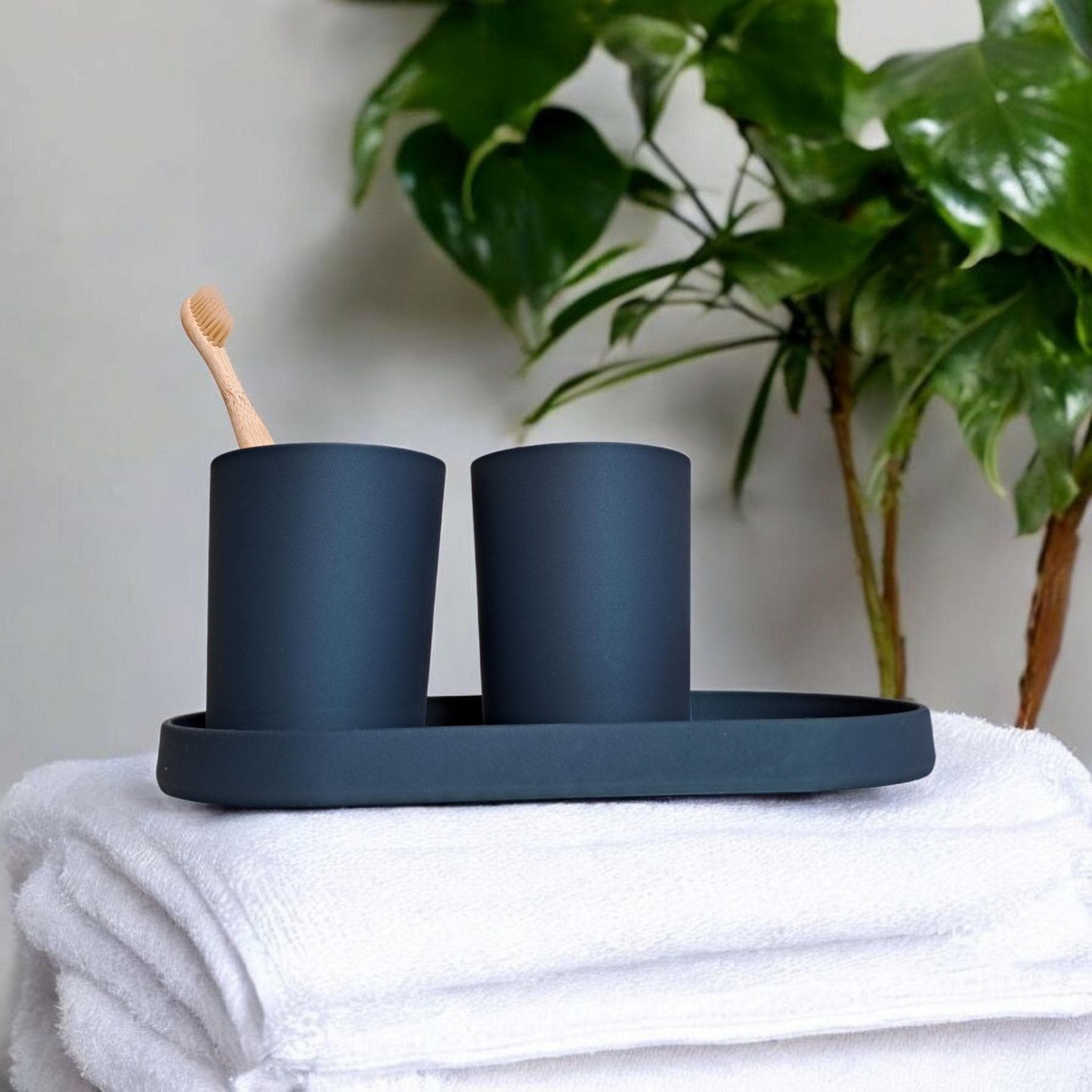 Minimalist Toothbrush Holder Set – Modern Design, Tidy Bathroom