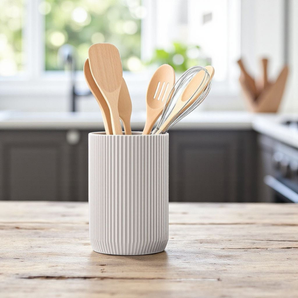 Modern Ribbed Kitchen Utensil Holder – Elegant Home Décor Accent