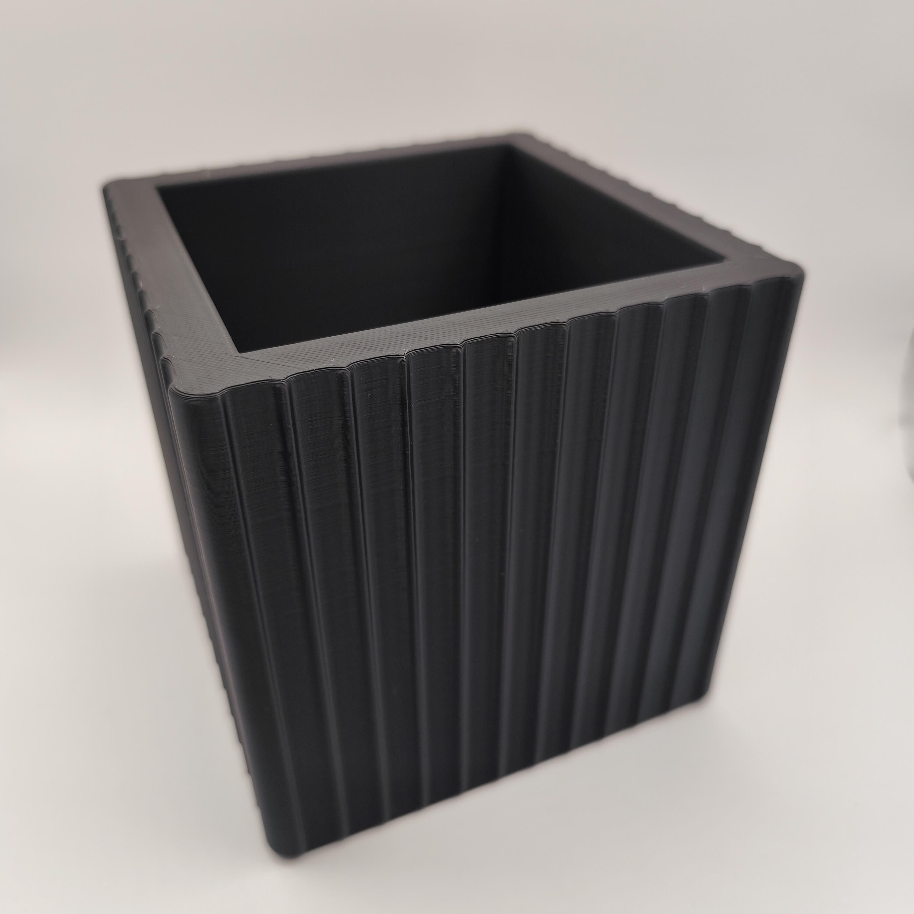 Kitchen Utensil Holder – “Just a Square” with Modern Ribbed Style